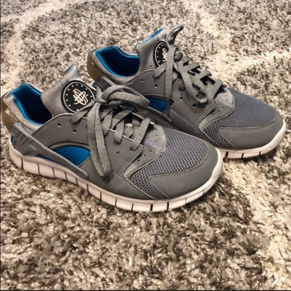Grey white blue green womens size 10 NIKE HURRACHES SNEAKERS BUNDLE TWO FOR ONE - Picture 12 of 13